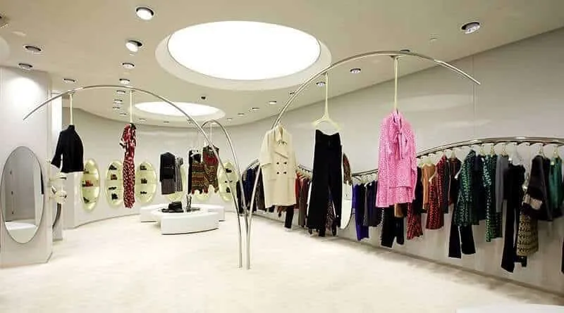 Mẫu thiết kế thi công nội thất shop thời trang nữ đẹp, thu hút và sang trọng