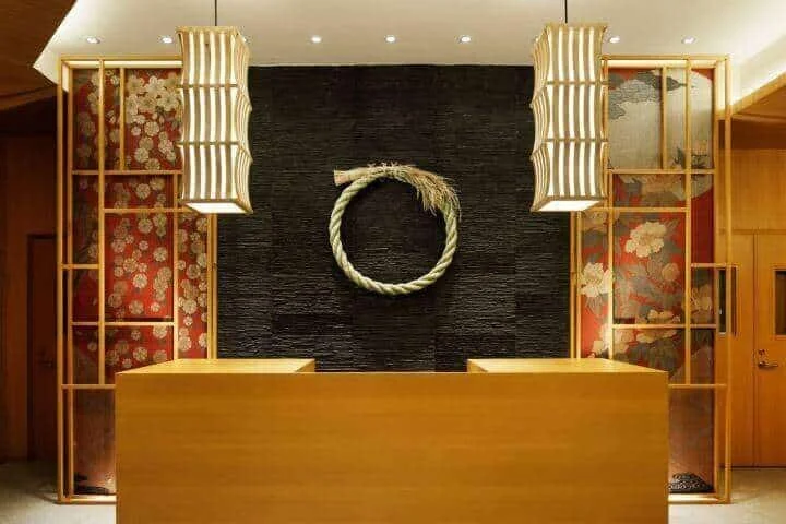 Quầy thu ngân bằng gỗ