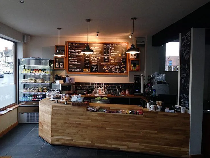 thiet-ke-quay-cafe-11