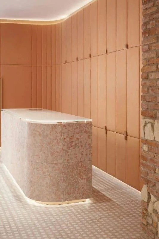 Quầy thu ngân hiện đại bằng đá Granite