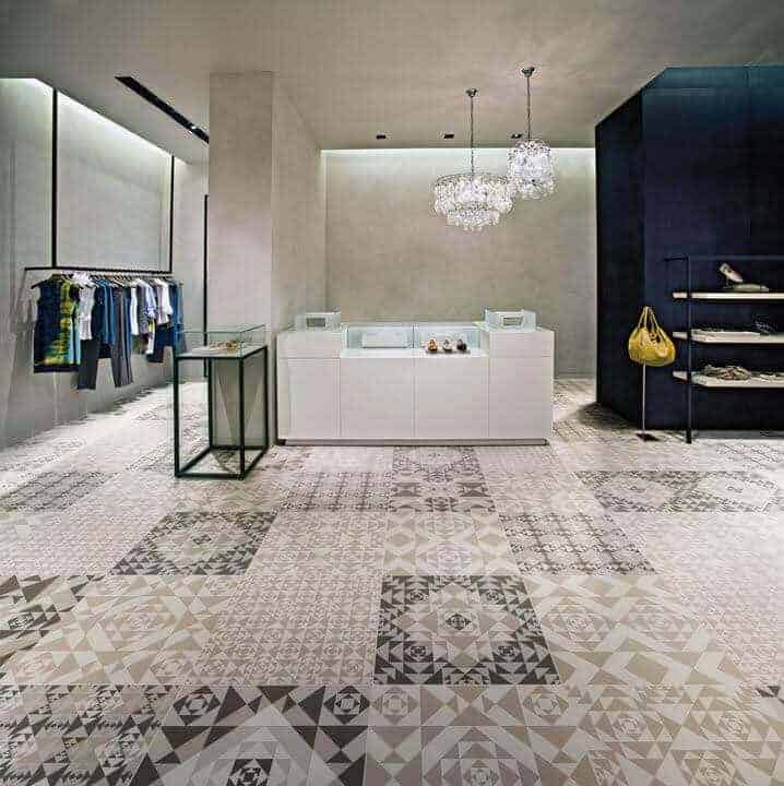 Thi công shop thời trang với sàn lát gạch hoa văn tinh tế, phá cách