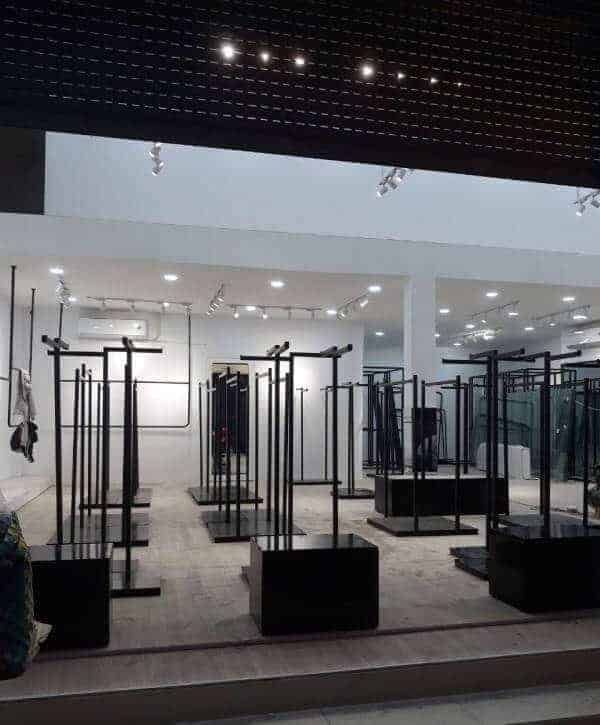 Thiết kế shop thời trang hết bao nhiêu tiền