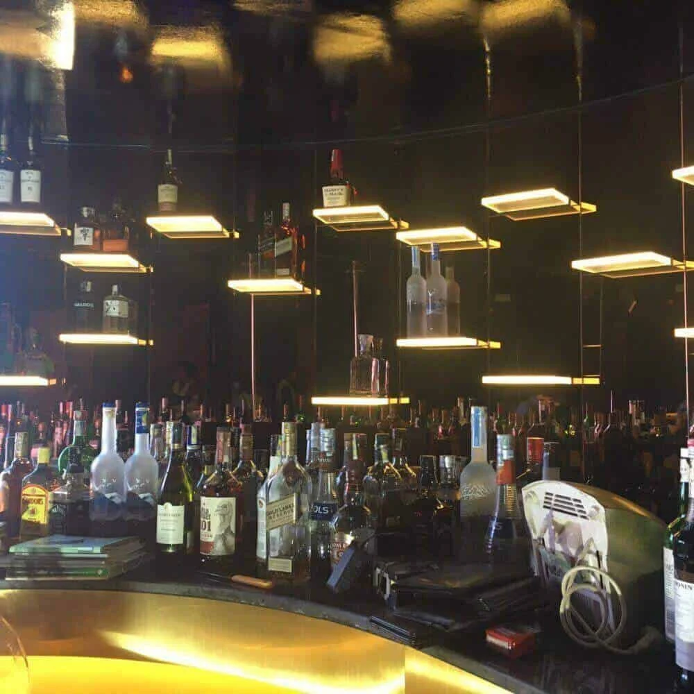 1631286286 904 Thiet ke thi cong quan bar Elixir quan 1