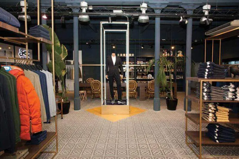 Thiết kế cửa hàng quần áo nam 06