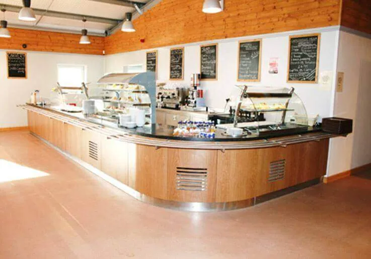 thiet-ke-quay-cafe-09