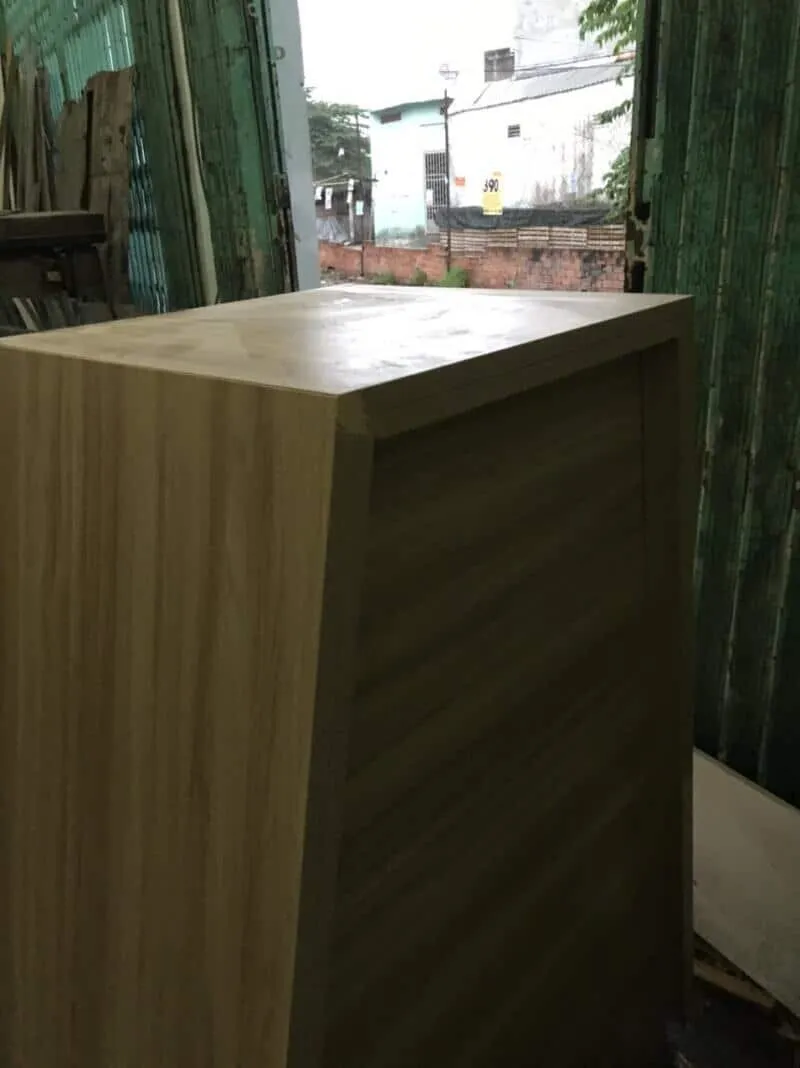 Thi công quầy pha chế bằng gỗ kết hợp khung sắt và mặt đá 05