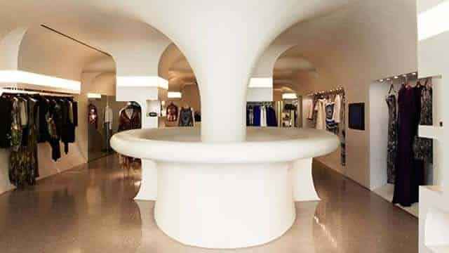 thiết kế shop quần áo nữ đẹp 09