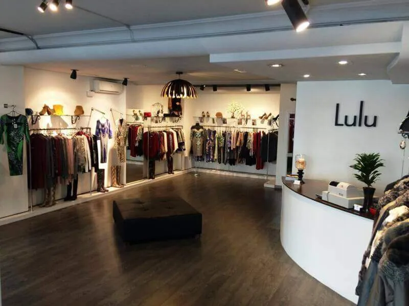 decor cửa hàng thời trang 09