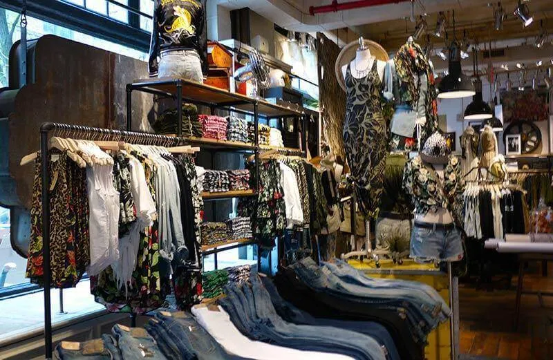 thiết kế shop thời trang nam nữ 03