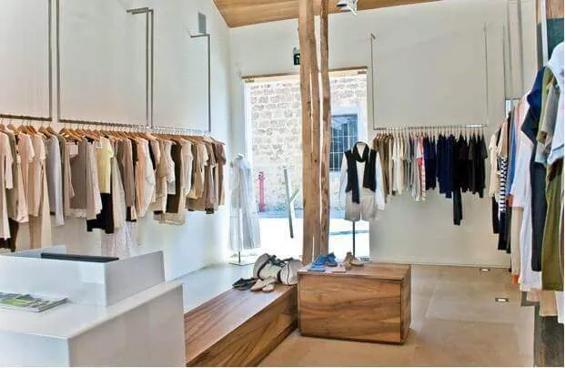 thiết kế shop thời trang đơn giản 02