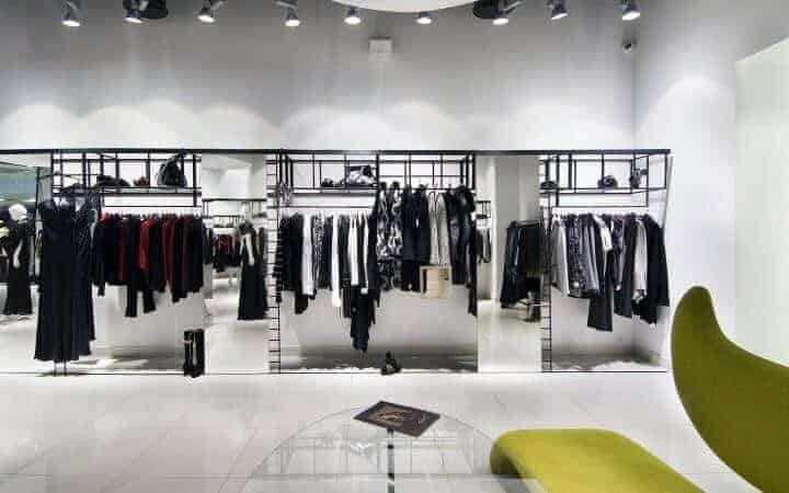 thiết kế shop thời trang đơn giản 08