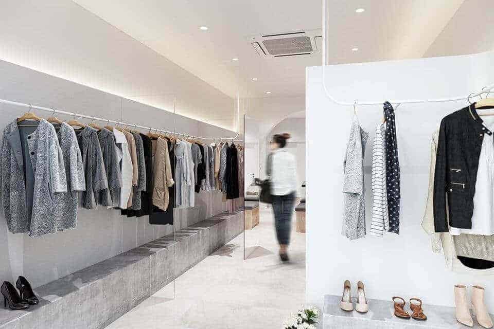 1631367299 711 Thiet ke shop thoi trang nu nho 1