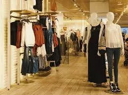 Cách thức trang trí quần áo bằng manocanh