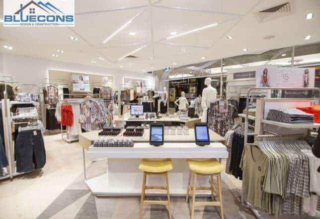 Hệ thống ánh sáng tạo nên một shop thời trang với thiết kế shop đẹp