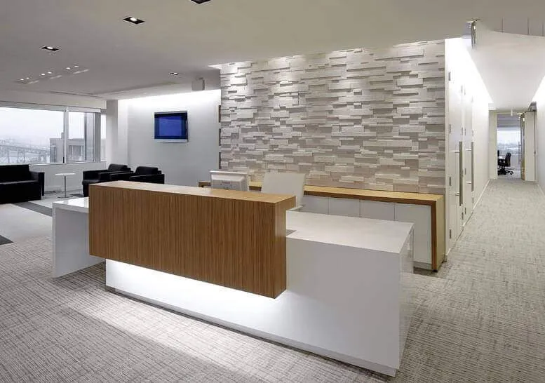 Quầy lễ tân hiện đại hài hòa với không gian