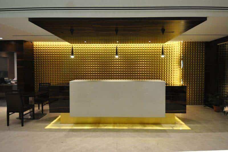 thiết kế mẫu quầy lễ tân nhà hàng bằng đá theo concept độc đáo