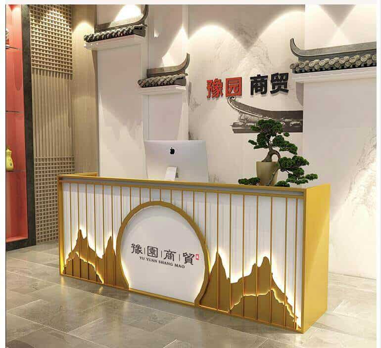 mẫu quầy lễ tân nhà hàng trung hoa thiết kế bộ nhận diện thương hiệu đầy ấn tượng