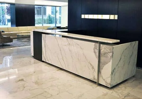 đơn vị thi công quầy lễ tân đẹp bằng đá hoa cương