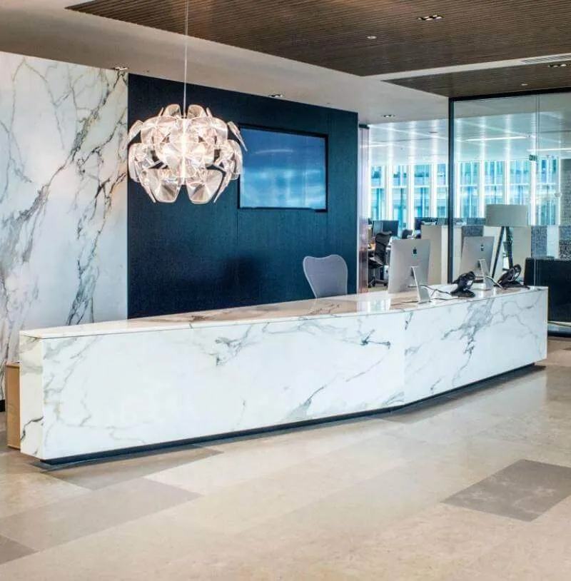 quầy lễ tân đẹp bằng đá hoa cương cách tân độc đáo