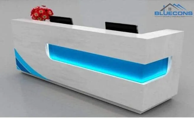 Thiết kế thi công nội thất quầy lễ tân L đẹp, độc đáo và hài hòa cho văn phòng công ty