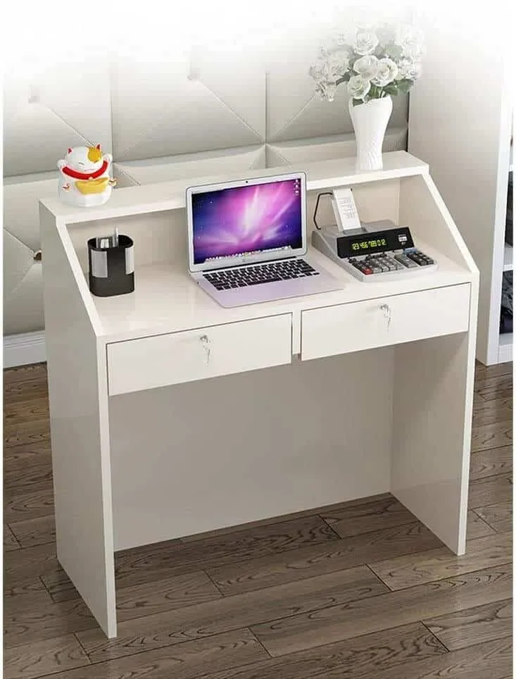 bàn quầy tính tiền màu trắng lịch sự