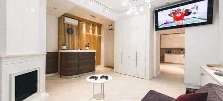không gian bày trí quầy lễ tân khách sạn mini