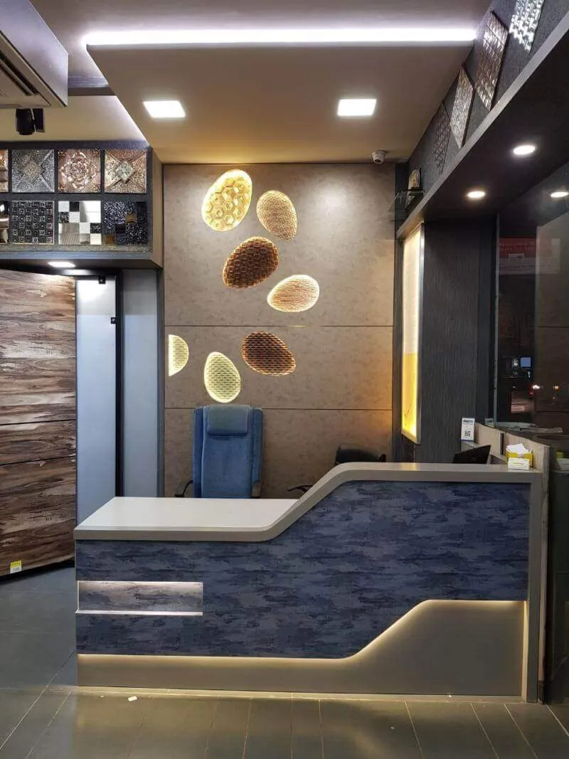 quầy lễ tân khách sạn mini đá Solid Surface hiện đại