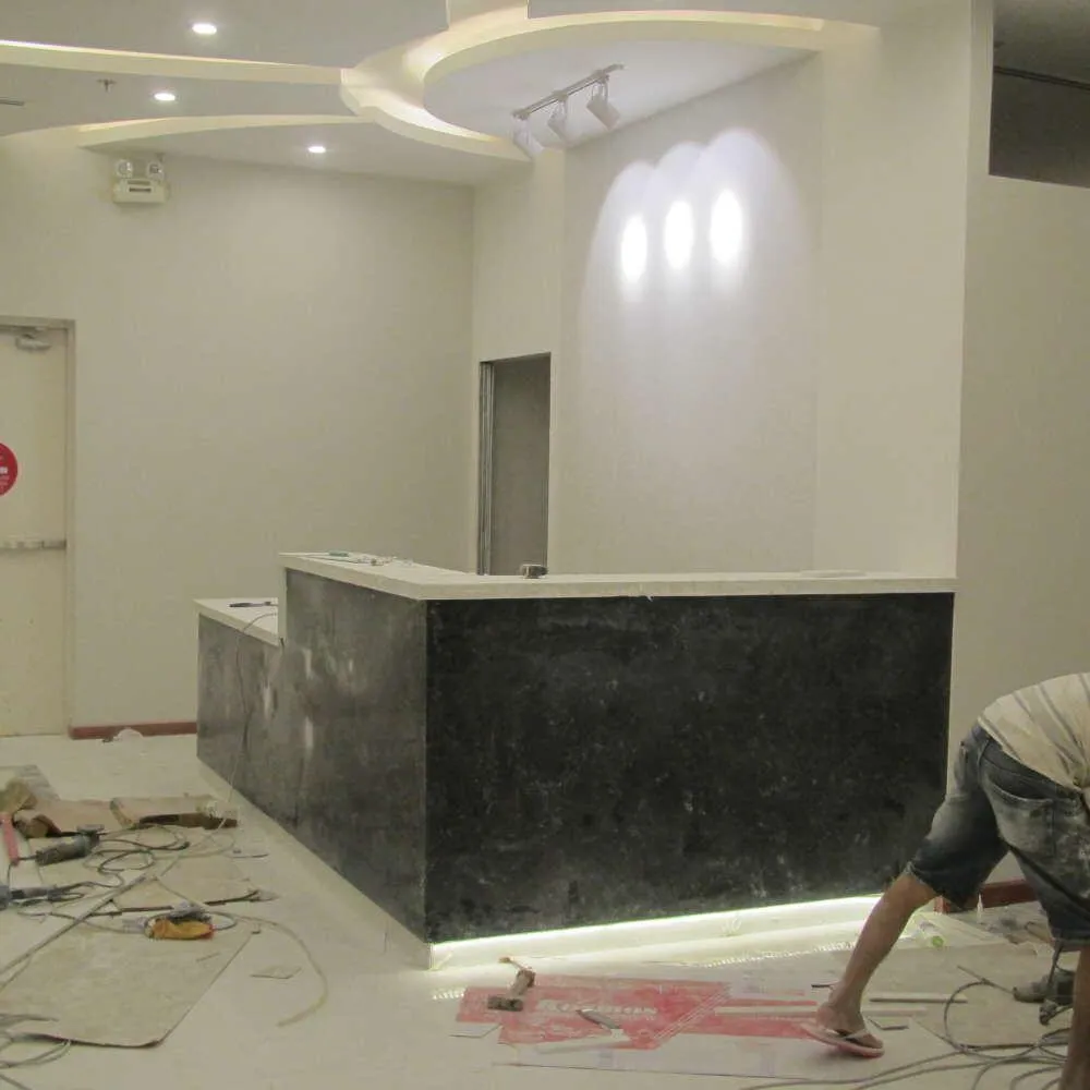 Quầy lễ tân bằng đá hoàn thành phần thô