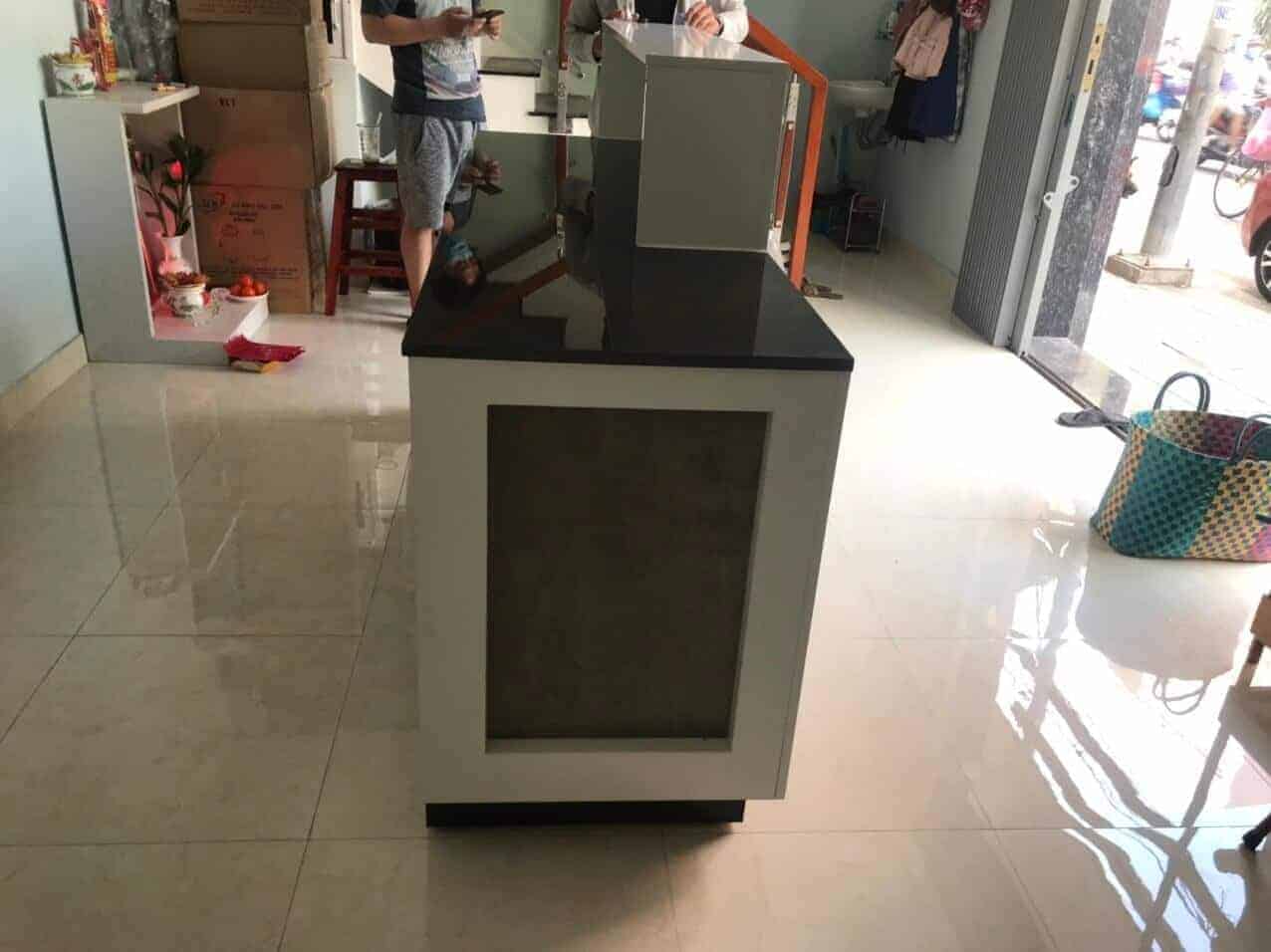 Quầy lễ tân đẹp giá rẻ 4 Quầy lễ tân đẹp