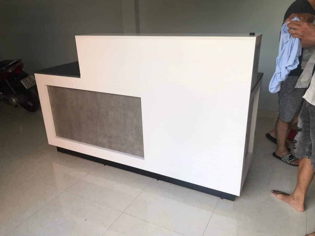 Quầy lễ tân đẹp giá rẻ 3 Quầy lễ tân giá rẻ đẹp