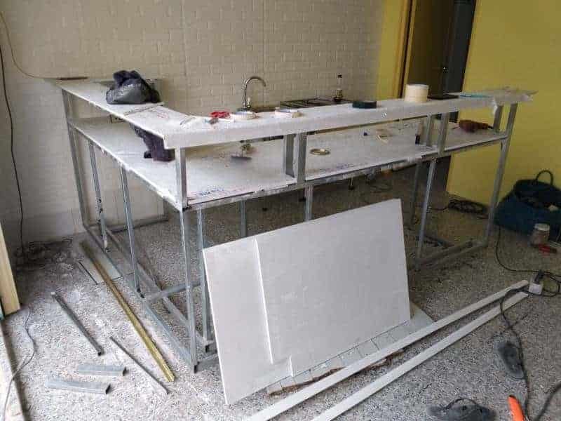 Thi công quầy trà sữa