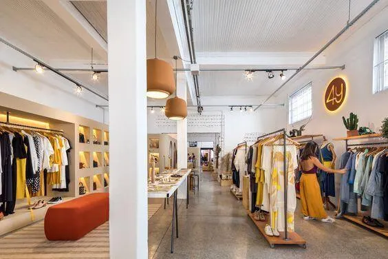Thiết kế nội thất cửa hàng quần áo