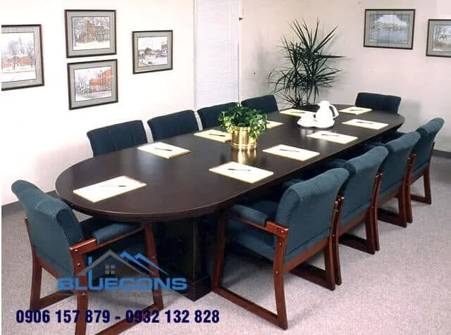 Điểm nhấn cho những không gian vừa và nhỏ là bàn họp hình Oval