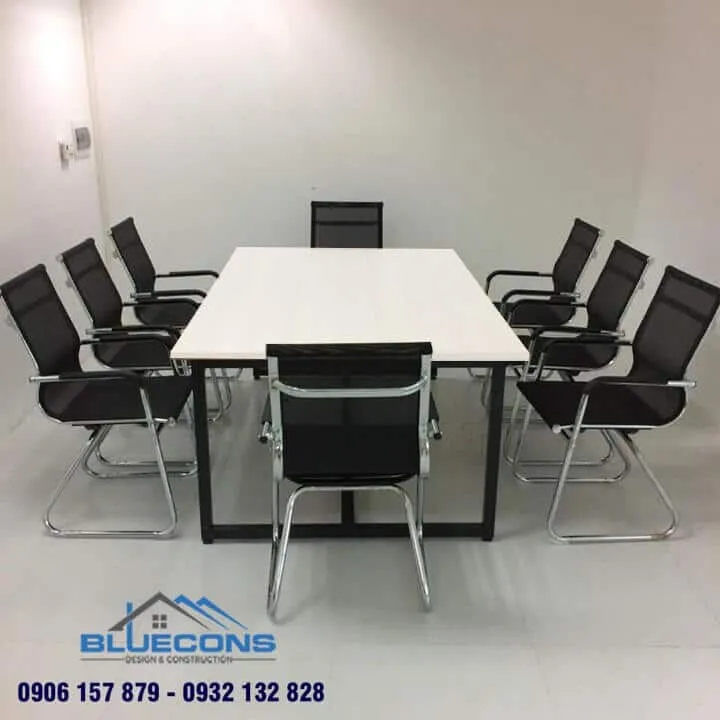 Bàn chân sắt gỗ ép 1m2 cho phòng họp diện tích nhỏ