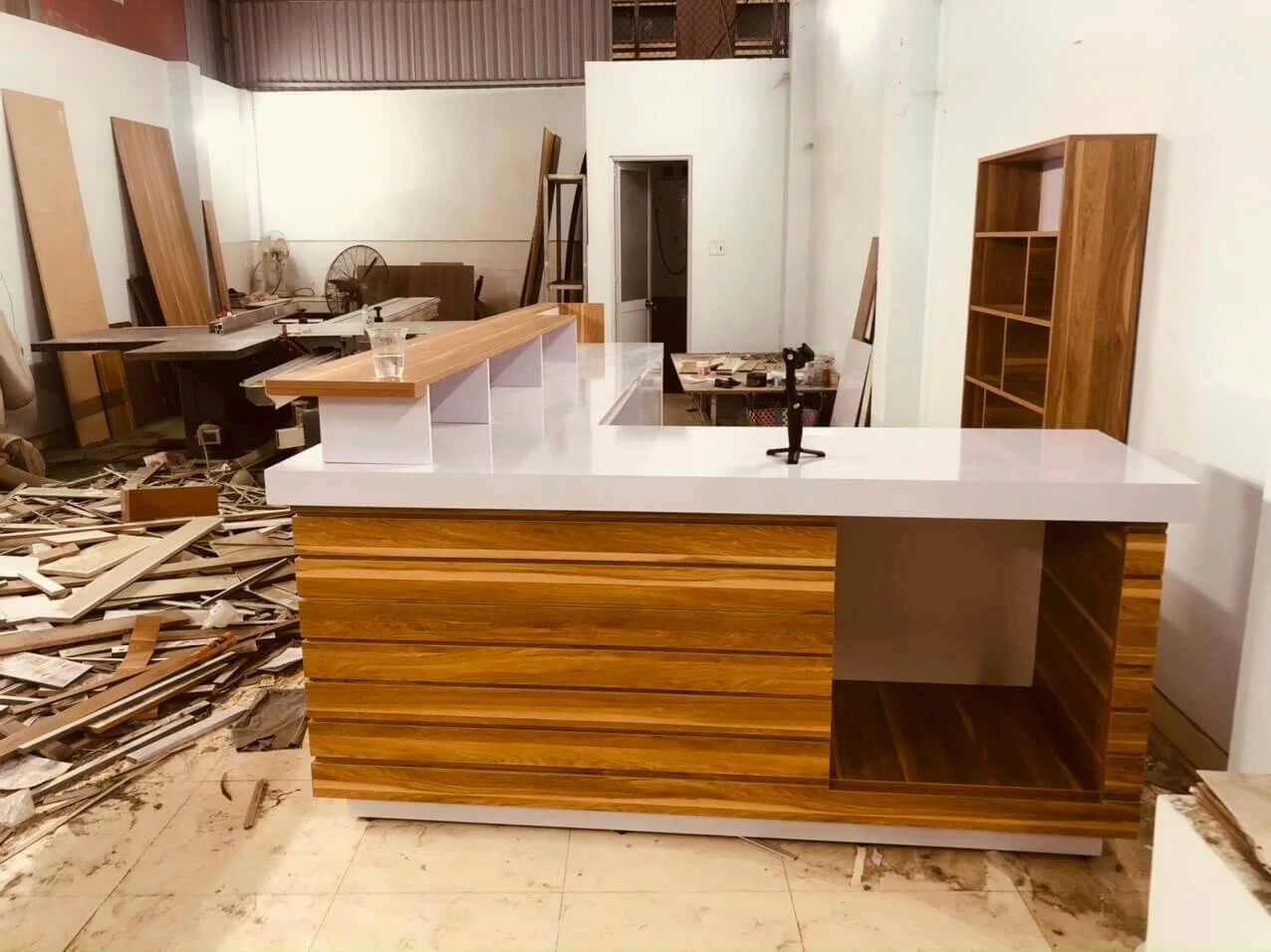quầy trà sữa đẹp bằng gỗ chống ẩm cao cấp