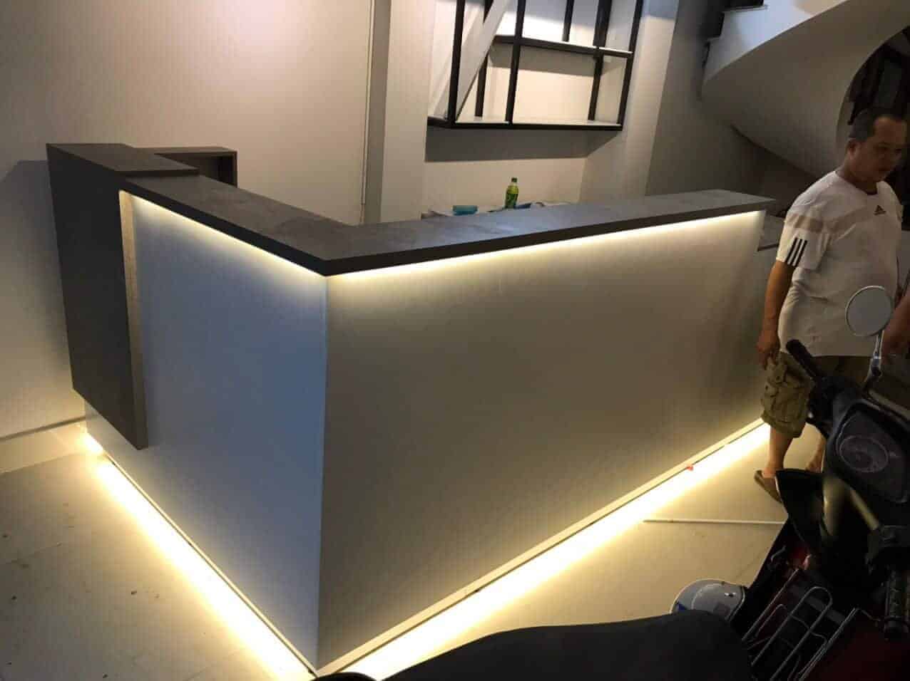 quầy trà sữa đẹp có mặt bar cao 1.2m