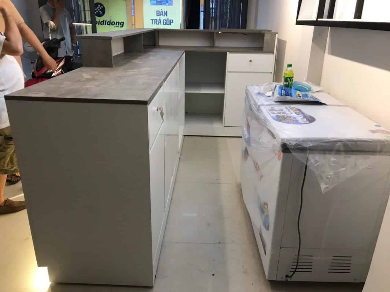 quầy trà sữa đẹp có mặt bar hình chữ L