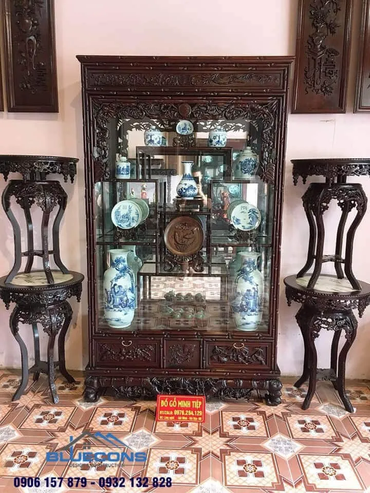 tủ trưng bày gốm sứ