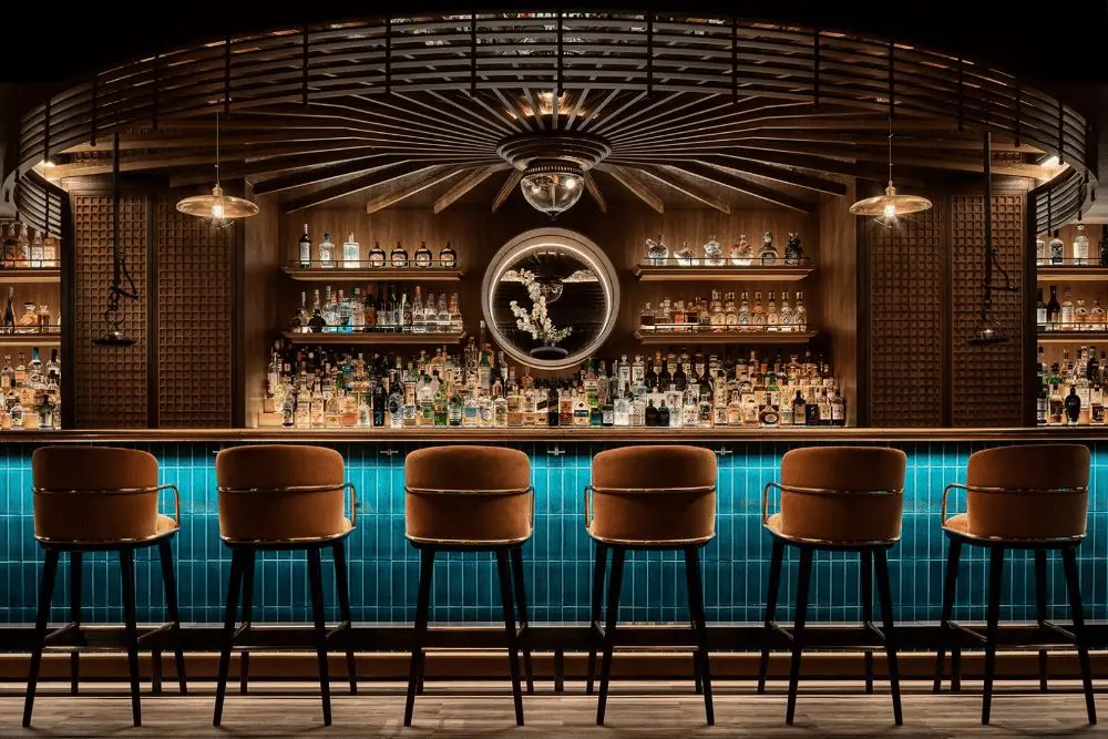 quầy bar khung sắt