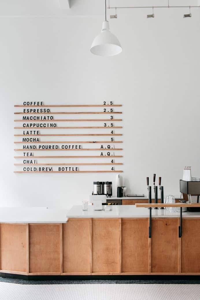 Thiết kế quầy cafe gỗ