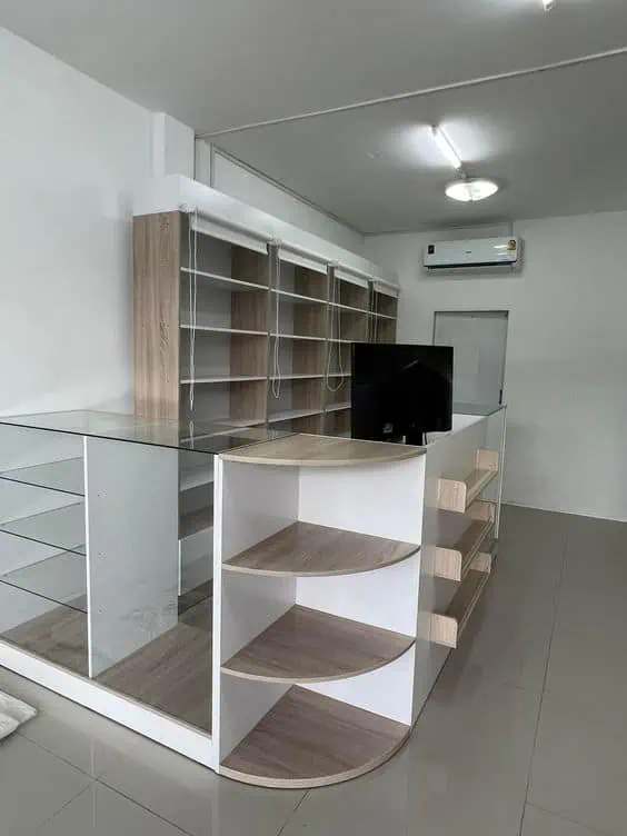 Quầy thu ngân shop và kệ trưng bày