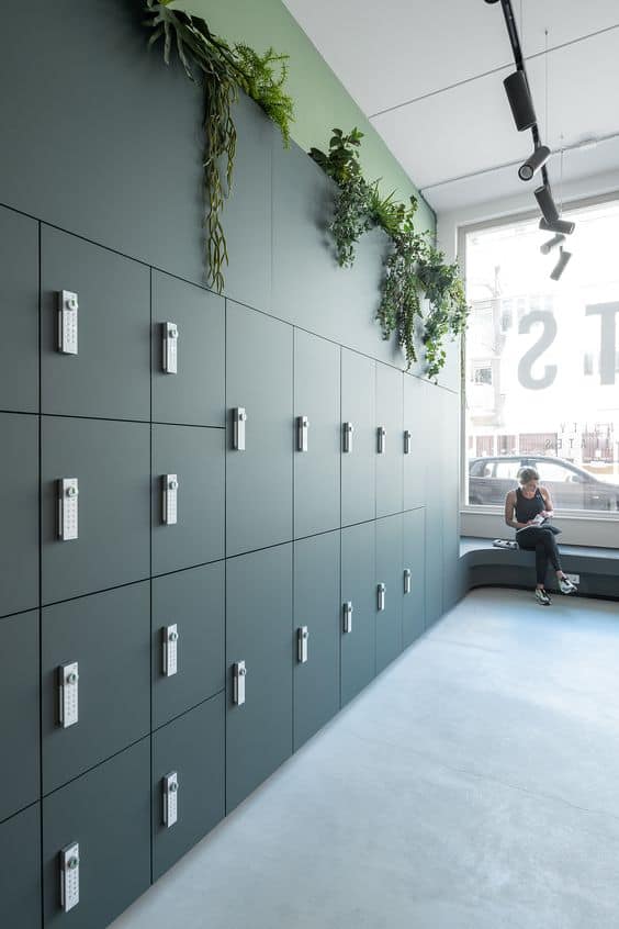 Thi Công Lắp Đặt Tủ Locker Phòng Gym 2024 9 Tủ locker Tone xanh đơn giản