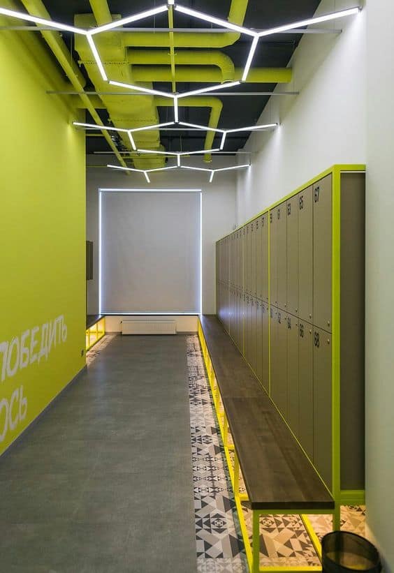 Thi Công Lắp Đặt Tủ Locker Phòng Gym 2024 8 Tủ locker với Tone màu nổi bật