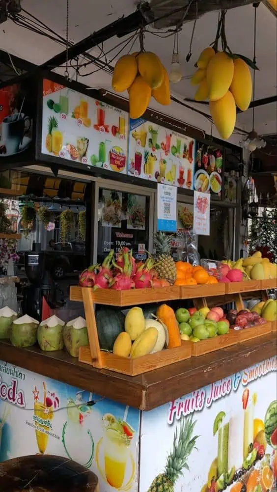Quầy pha chế nước ép hoa quả
