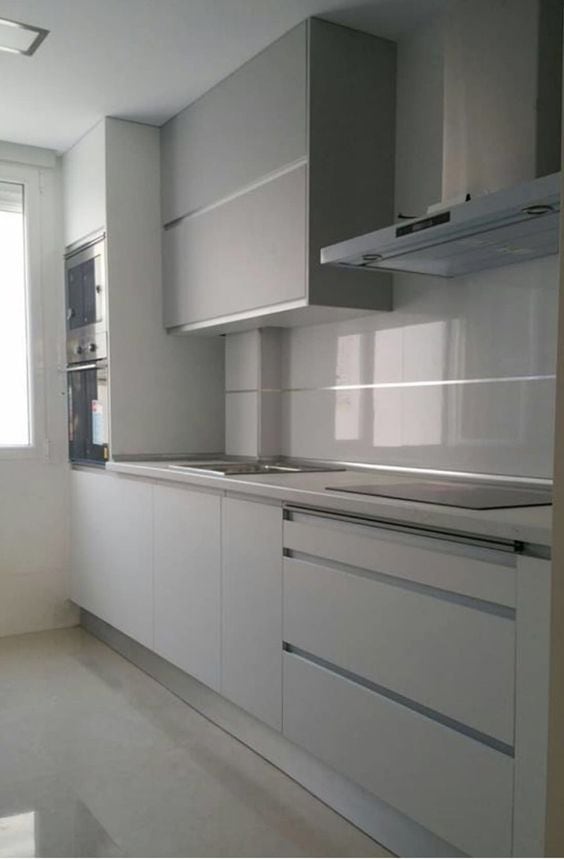 Bộ tủ bếp không tay cầm