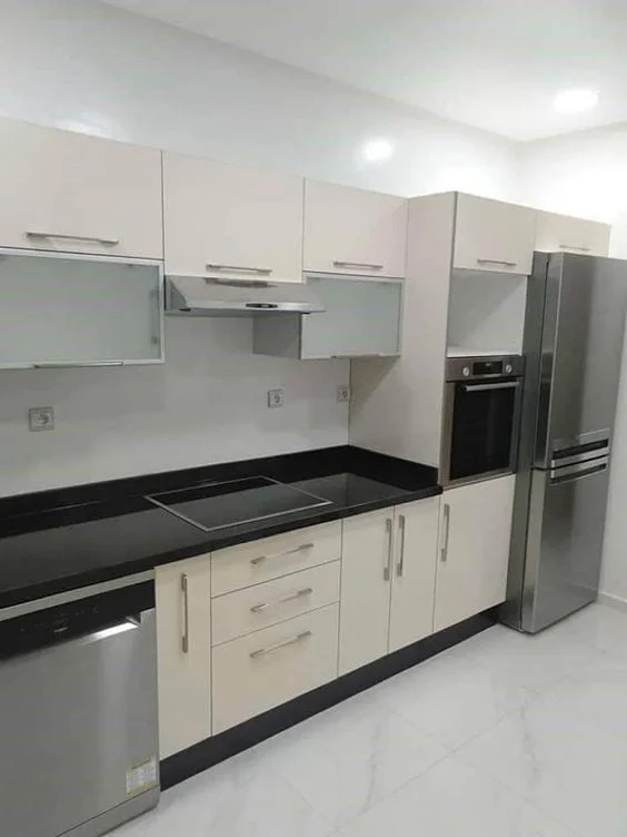 Tủ bếp gỗ đầy đủ tiện nghi 