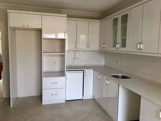 Tủ bếp gỗ công nghiệp tiết kiệm chi phí 
