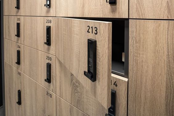 Locker lắp tính năng khoá cảm ứng an toàn 