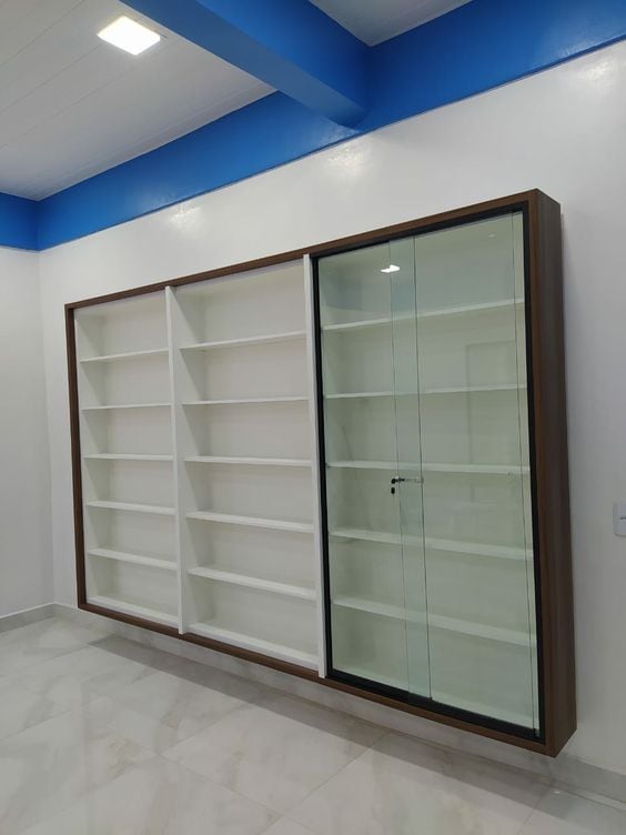 Tủ Trưng Bày Âm Tường Giải Pháp Cho Cửa Hàng Nhỏ 7 Tủ trưng bày âm tường