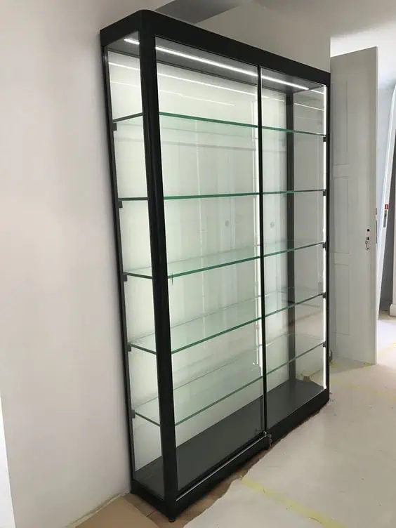 Tủ trưng bày âm tường 